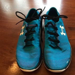 Under Armour speed form charged sneaker